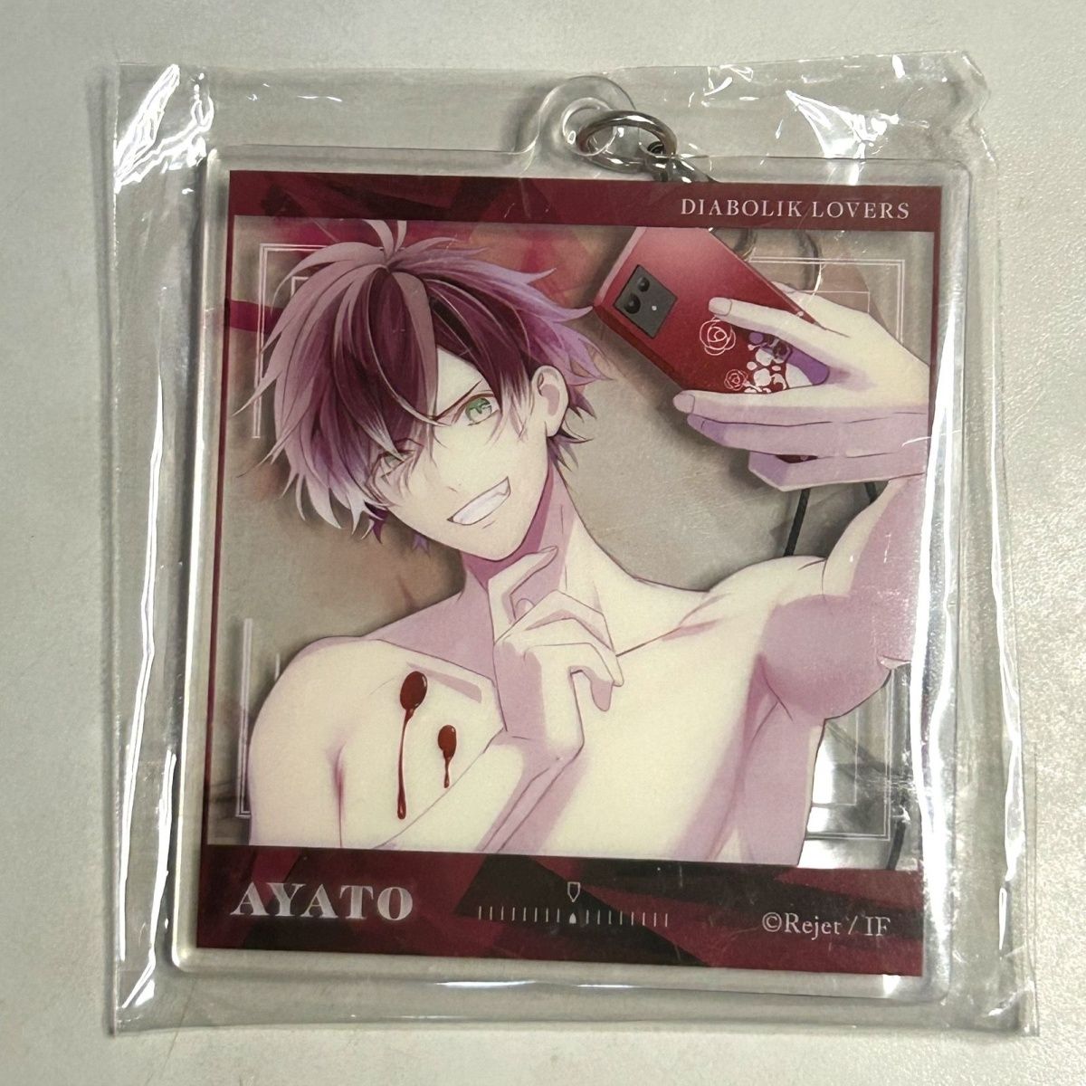 Gaming Accessories Gifts - คอสเพลย์อนิเมะ DIABOLIK LOVERS ‌ ซากามากิ อายาโตะพวงกุญแจอะคริลิคของขวัญจี้ห้อยกระเป๋าเป้สะพายหลังบทบาทสมมติของขวัญวันเกิดวันฮาโลวีน